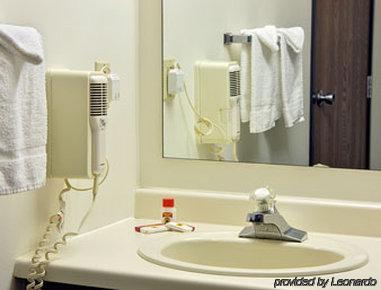 Super 8 By Wyndham Sturgeon Bay Hotell Rom bilde