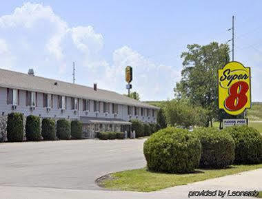Super 8 By Wyndham Sturgeon Bay Hotell Eksteriør bilde